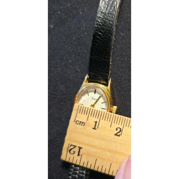 Ladies timex gold cased quartz watch with leather crocodile embossed black strap - Picture 8 of 9